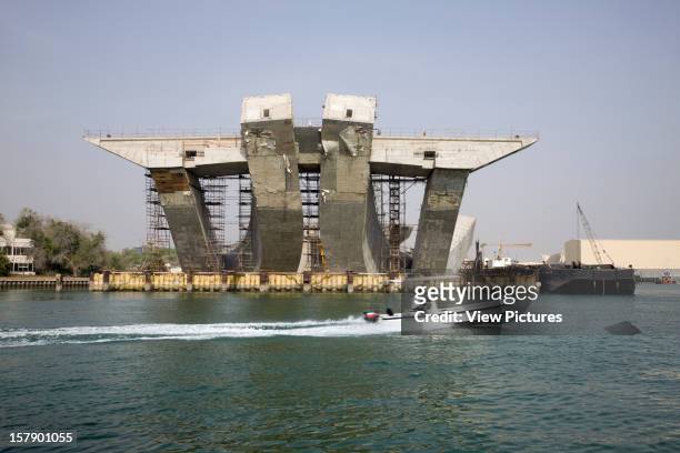 Sheikh Zayed Bridge,United Arab Emirates, Architect Abu Dhabi, Sheikh Zayed Bridge, Abu Dhabi By Zaha Hadid 2008 .