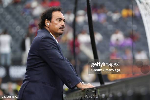 Former player Hugo Sanchez attends the pre-season friendly match between FC Barcelona and Real Madrid at AT&T Stadium on July 29, 2023 in Arlington,...
