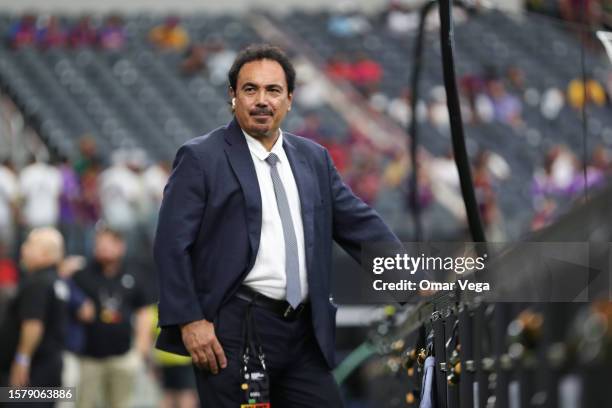 Former player Hugo Sanchez attends the pre-season friendly match between FC Barcelona and Real Madrid at AT&T Stadium on July 29, 2023 in Arlington,...