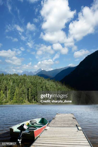 xxxl summer mountain lake - oregon v washington stock pictures, royalty-free photos & images