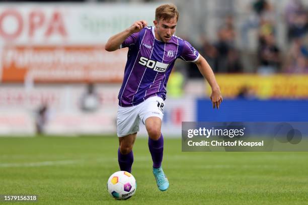 Lars Kehl of Osnabrueck runs with the ball during the Second Bundesliga match between VfL Osnabrück and Karlsruher SC at Bremer Bruecke on July 29,...