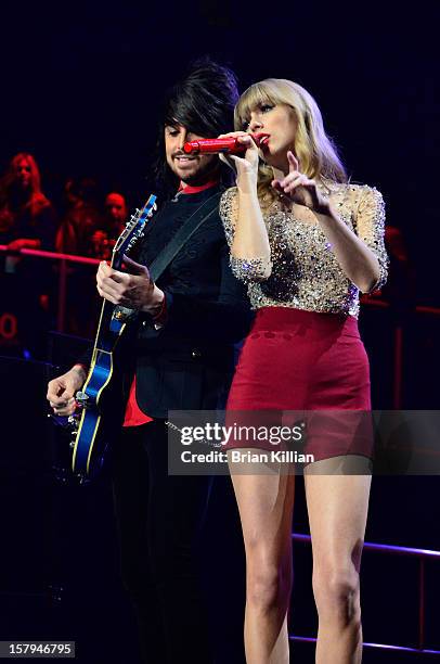 Taylor Swift performs onstage during Z100's Jingle Ball 2012 presented by Aeropostale at Madison Square Garden on December 7, 2012 in New York City.