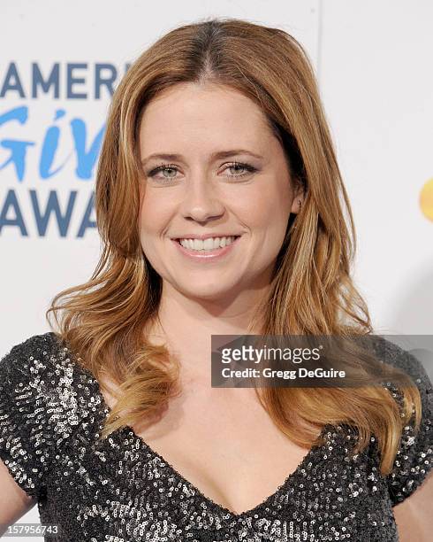 Actress Jenna Fischer arrives at the 2nd Annual American Giving Awards at the Pasadena Civic Auditorium on December 7, 2012 in Pasadena, California.