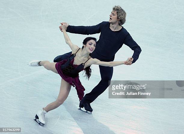 Meryl Davis and Charlie White of USA perform in the Ice Dance Free Dance during the Grand Prix of Figure Skating Final 2012 at the Iceberg Skating...