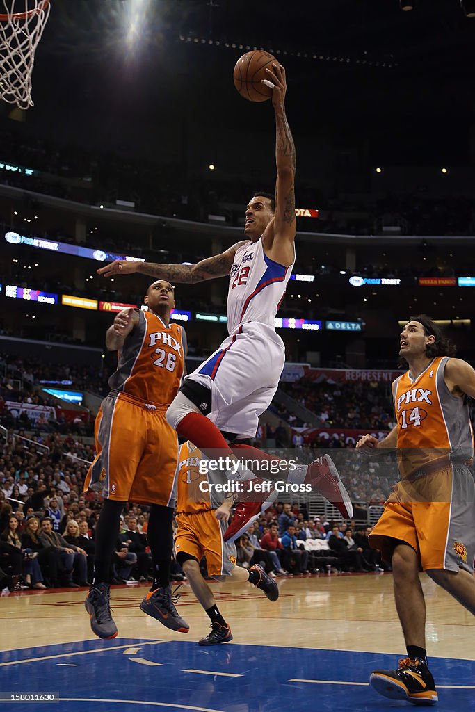 Phoenix Suns v Los Angeles Clippers