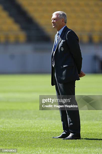 Coach Ricki Herbert of the Phoenix looks on during the round 10 A-League match between Wellington Phoenix and Sydney FC at Westpac Stadium on...