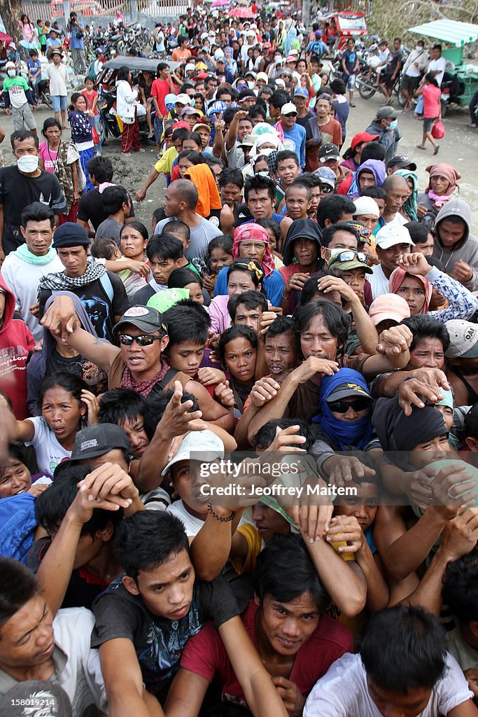 Death Toll Climbs As Typhoon Bopha Pounds Southern Philippines