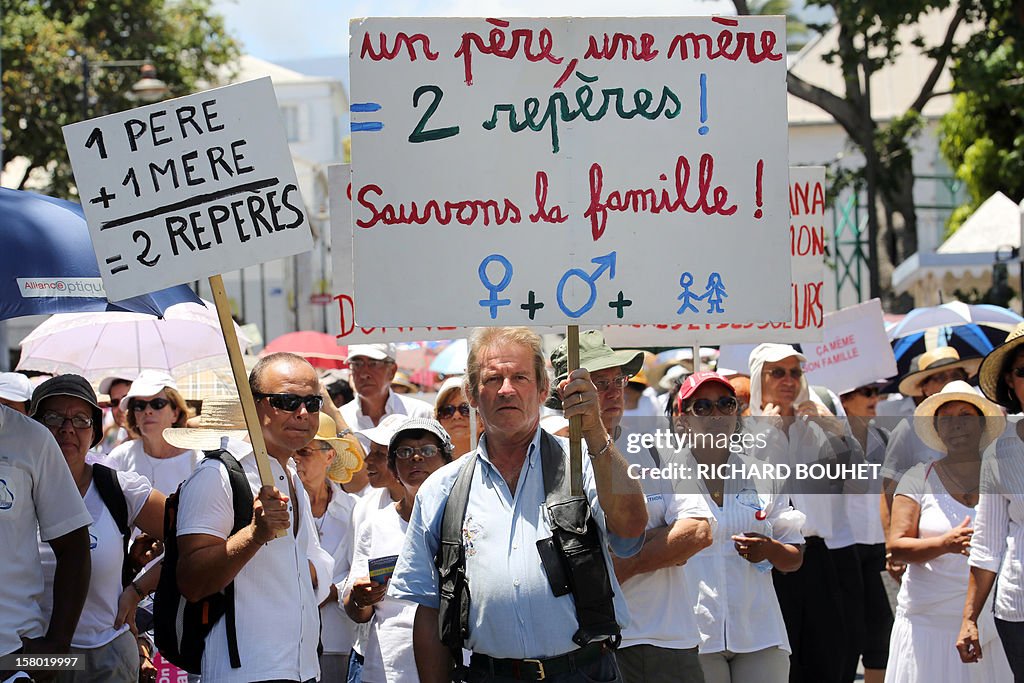 FRANCE-OVERSEAS-LA-REUNION-SOCIETY-FAMILY-MARRIAGE