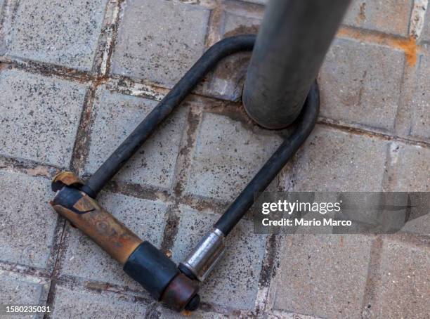 abandoned and old padlock - vintage padlock stock pictures, royalty-free photos & images