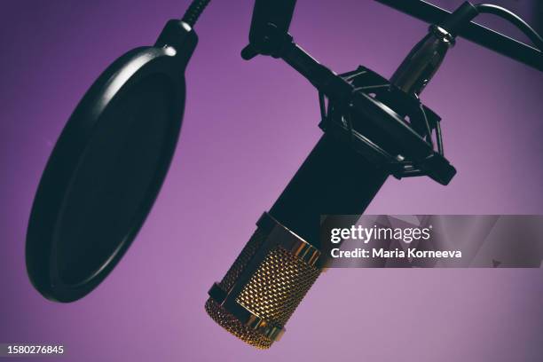 sound recording microphone set. - rap stock-fotos und bilder