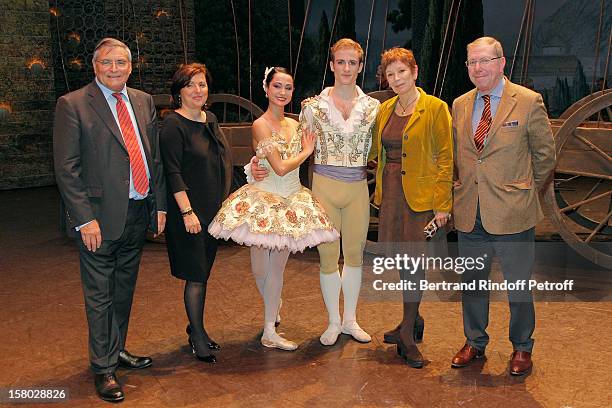 Jean-Louis Beffa, AROP President, Valerie Bernis, President 'Reve d'enfants' association, Dancers Mathilde Froustey and Francois Alu, Brigitte...