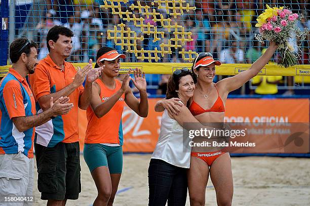 Tribute to Larissa player, who played his final tournament of volleyball with partner Juliana, during a beach volleyball match against the 6th stage...