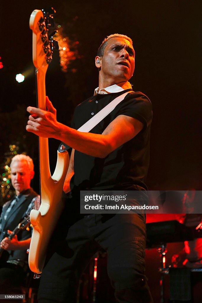 23rd Annual KROQ Almost Acoustic Christmas - Night 2