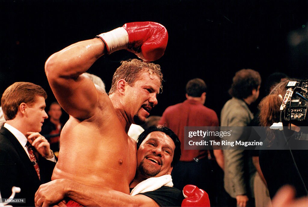 Morrison V Ruddock Tommy Morrison celebrates with Roberto Duran after winning the fight ...