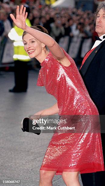 Julia Roberts Attends The World Charity Premiere Of 'Notting Hill'. .