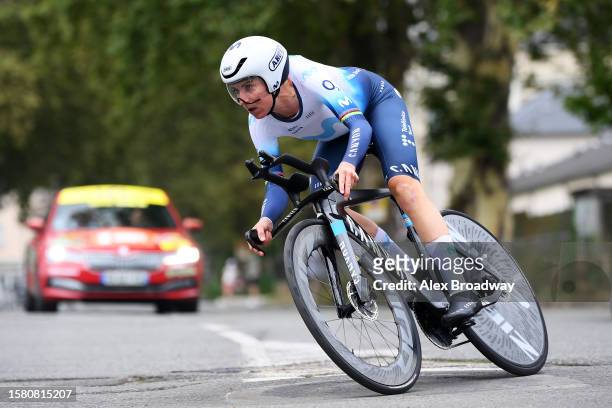 Annemiek Van Vleuten of The Netherlands and Movistar Team sprints during the 2nd Tour de France Femmes 2023, Stage 8 a 22.6km individual time trial...