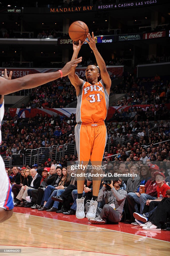 Phoenix Suns v Los Angeles Clippers