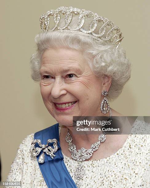 Queen Elizabeth Ii & The Duke Of Edinburgh Visit The Baltic States.State Banquet At The House Of The Brotherhood Of Blackheads In Tallinn, Estonia. .