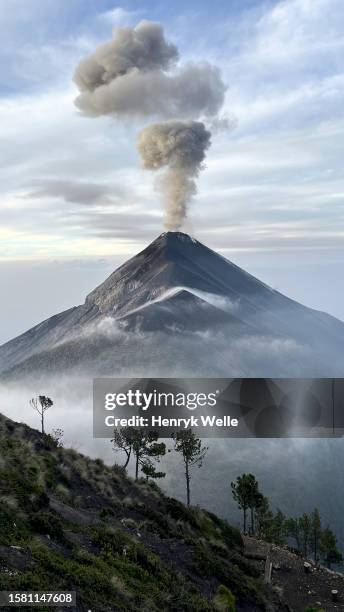 guatemala - volcanic activity - fotografias e filmes do acervo