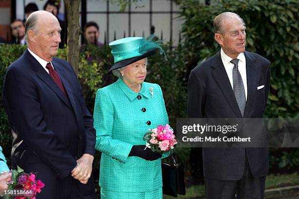 King Harald, Queen Sonja, Crown Prince Haakon & Crown Princess Mette-Marit Of Norway Visit The United Kingdom.Unveiling Of A Statue Of Queen Maud At...