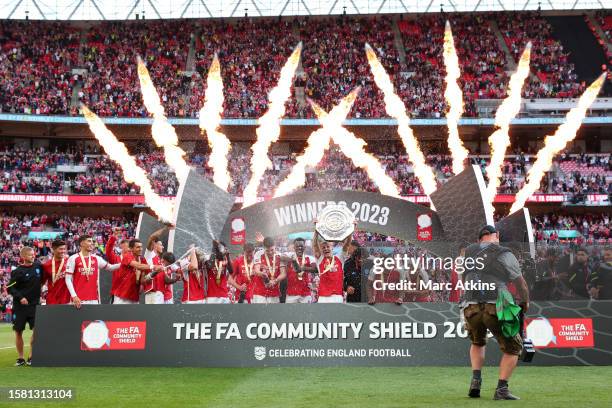 Arsenal celebrate after winning The FA Community Shield match between Manchester City against Arsenal at Wembley Stadium on August 6, 2023 in London,...