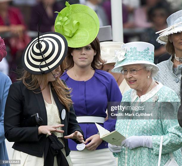 Princesses Eugenie And Beatrice With Queen Elizabeth Ii At Royal Ascot On Ladies Day Of The 2009 Meeting.