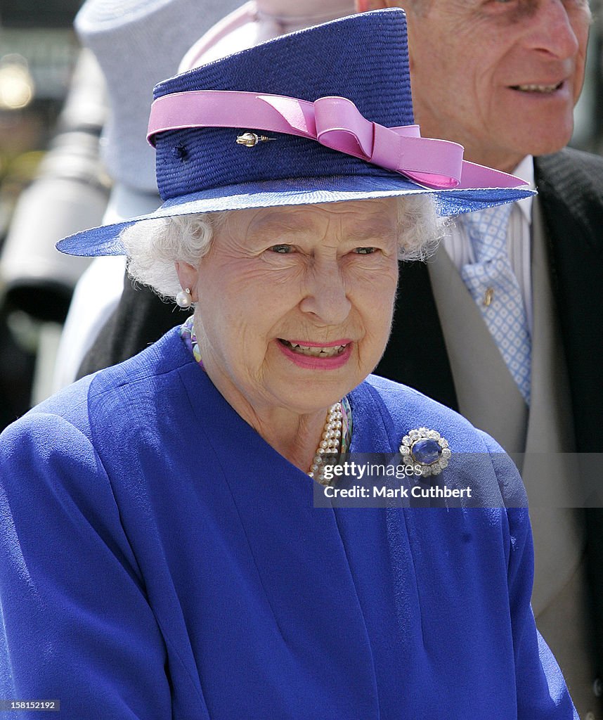 The Queen And The Duke Of Edinburgh Attend The 2007 Epsom Derby. . News ...