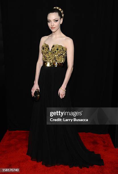 Amanda Seyfried attends the "Les Miserables" New York premiere at Ziegfeld Theatre on December 10, 2012 in New York City.