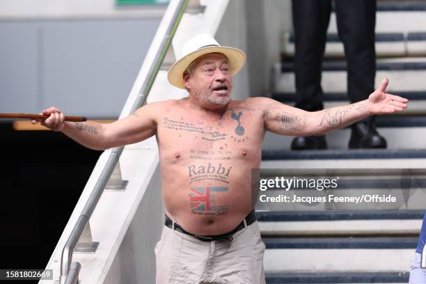 Tottenham Rabbi 39,909 Tottenham Hotspur Fans Stock Photos, High-Res Pictures, and ...