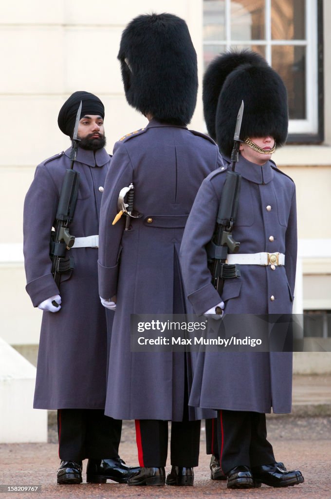 First Sikh Guardsman To Wear A Turban Rather Than A Bearskin Whilst On Duty