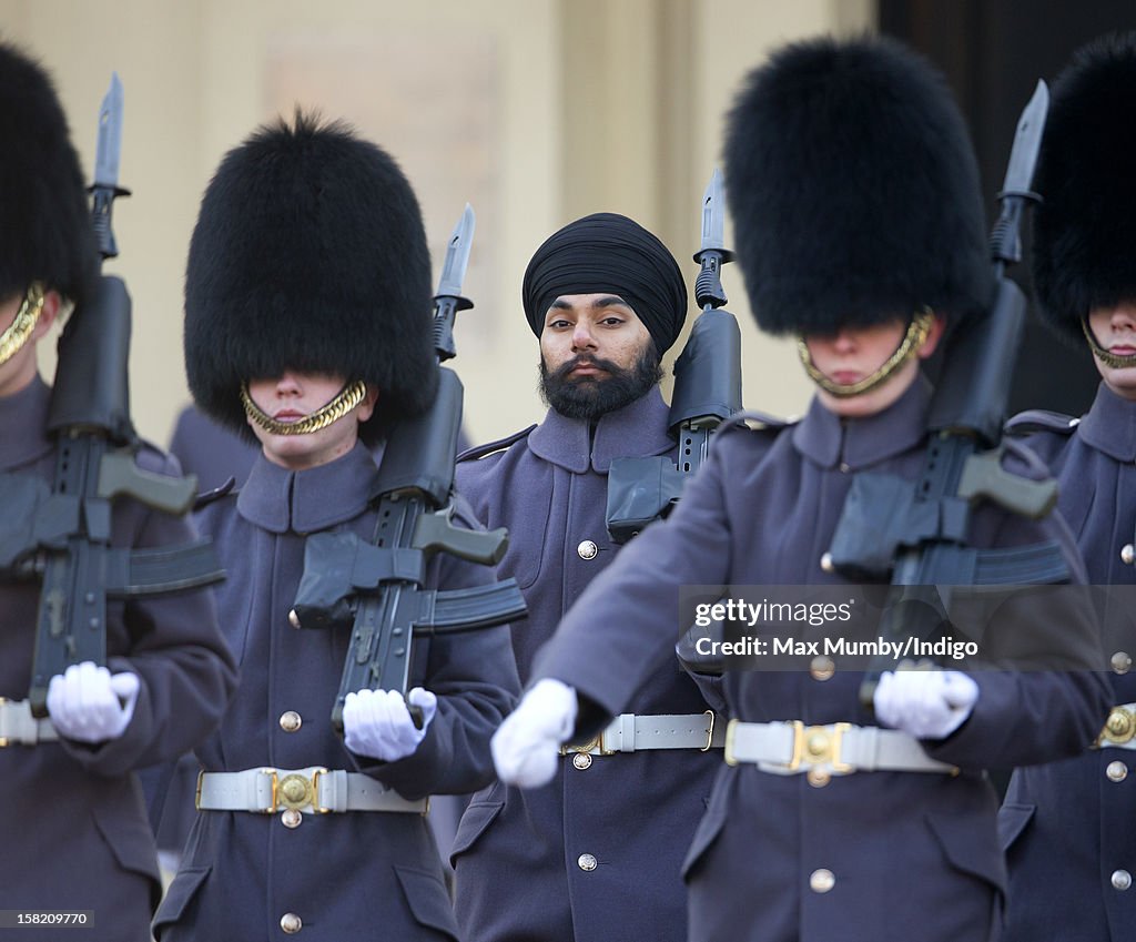 First Sikh Guardsman To Wear A Turban Rather Than A Bearskin Whilst On Duty