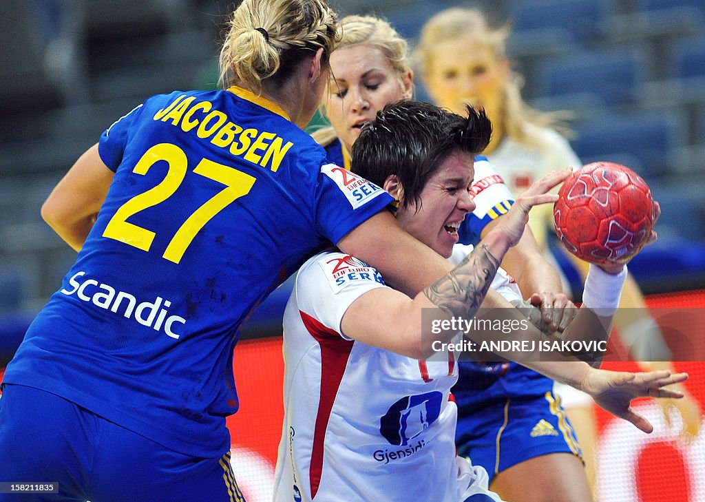HANDBALL-EURO-2012-WOMEN-NOR-SWE