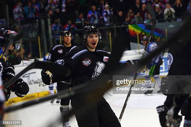 Daniel Weiss of Ice Tigers celebrates his team's fourth goal during the DEL match between Thomas Sabo Ice Tigers and Straubing Tigers at Arena...