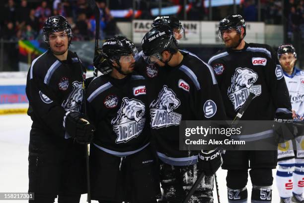 Daniel Weiss of Ice Tigers celebrates his team's fourth goal with team mates during the DEL match between Thomas Sabo Ice Tigers and Straubing Tigers...