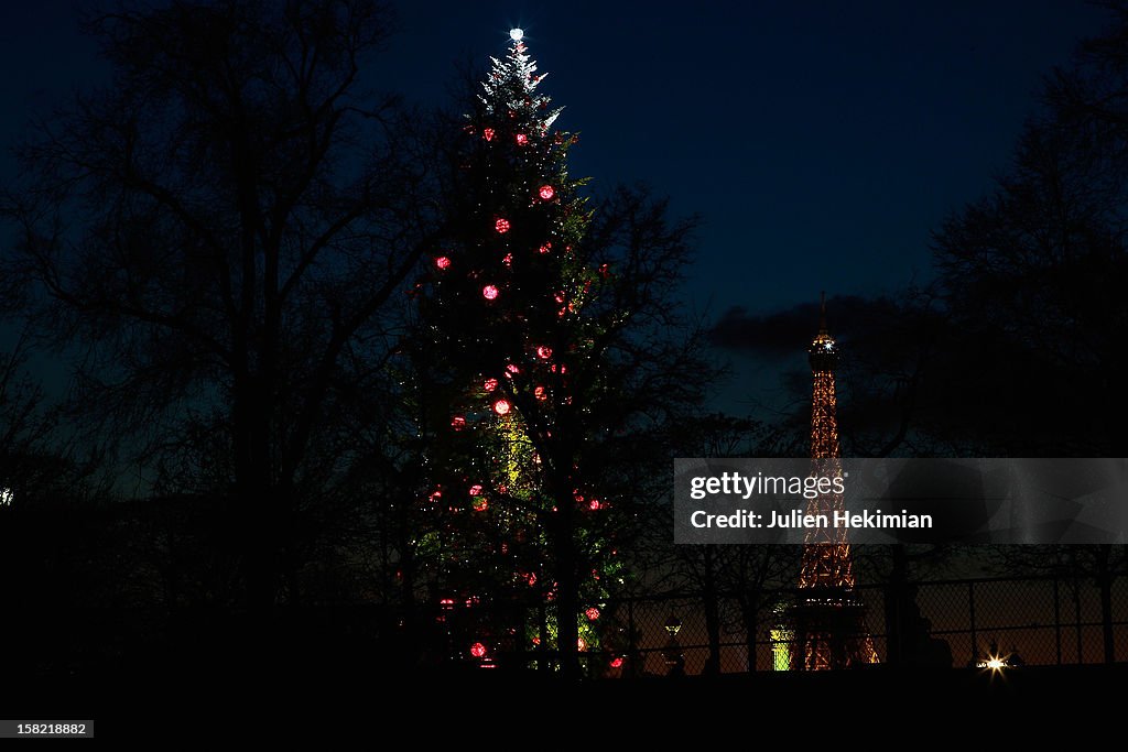 Christmas Illuminations 2012 In Paris