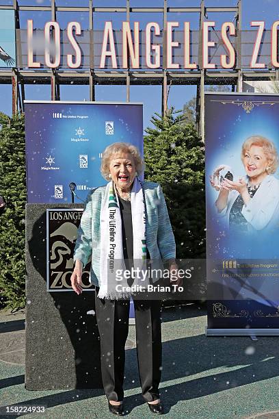 Actress Betty White attends Betty "White Out" Tour at The Los Angeles Zoo with The Lifeline Program at Los Angeles Zoo on December 11, 2012 in Los...