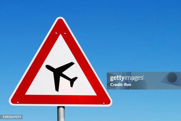 Sign Writing Plane Airplane Sky Writing Photos and Premium High Res Pictures - Getty Images