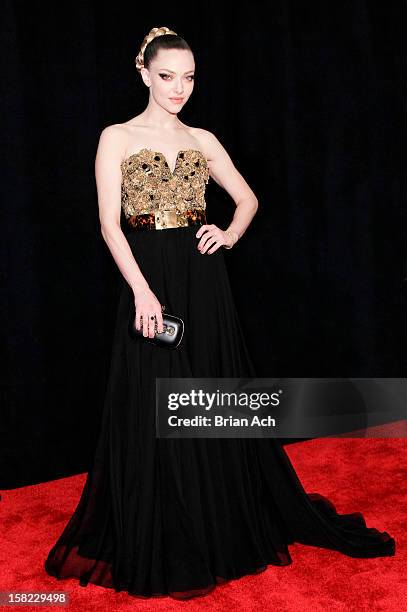 Actress Amanda Seyfried attends "Les Miserables" New York premiere at Ziegfeld Theater on December 10, 2012 in New York City.