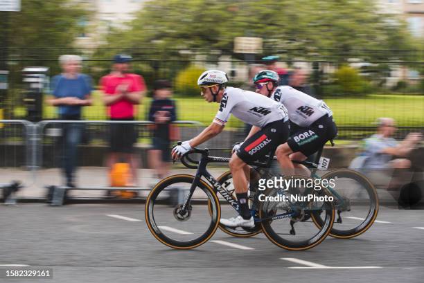 Nico Denz, Jonas Rutsch at UCI World Cycling Championship Elite Mens Road Race in Glasgow, on august 06, 2023.
