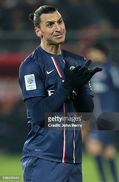 Zlatan Ibrahimovic of PSG complains to his teammates during the French Ligue 1 match between Valenciennes FC and Paris Saint-Germain FC at the Stade...