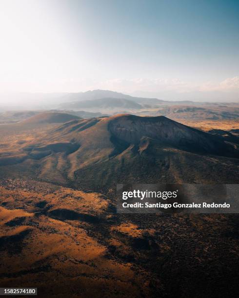 the malacara vulcano in the province of mendoza - la rioja province argentina fotografías e imágenes de stock