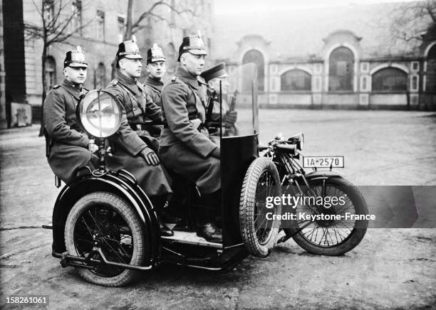 New cycle cars of rescue brigades of the Berlin police in 1928 in Berlin, Germany.