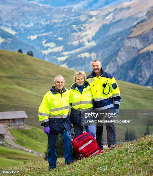 Alpine Rescue Alpine Rescue Team Photos and Premium High Res Pictures - Getty Images