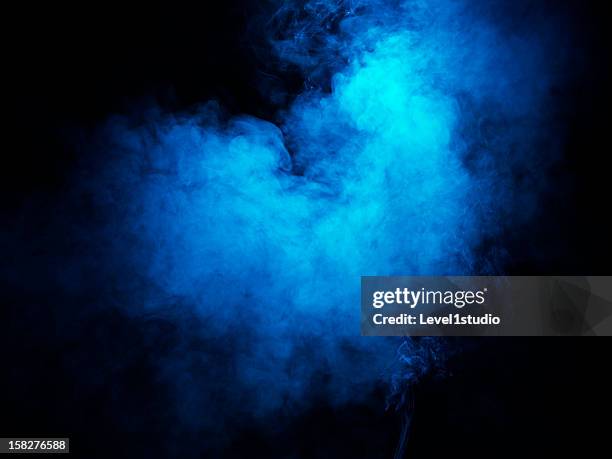 bright colored smoke - fumo imagens e fotografias de stock