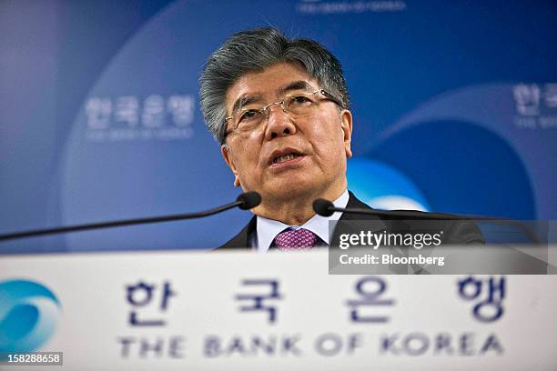 Kim Choong Soo, governor of the Bank of Korea, speaks during a news conference at the central bank's headquarters in Seoul, South Korea, on Thursday,...