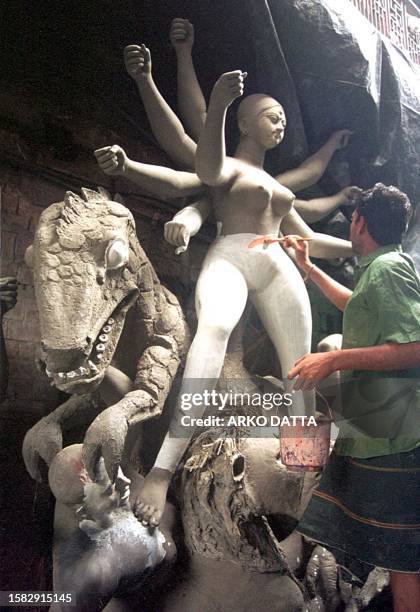 Following the popularity of the Hollywood blockbuster "Godzilla," the monster finds itself as the demon to be slayed by Goddess Durga, a ten handed...