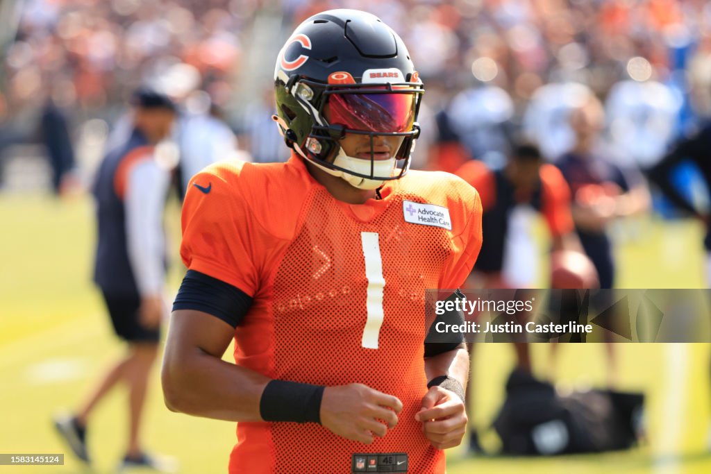 Bears Practice Justin Fields of the Chicago Bears warms up during the Chicago Bears ...