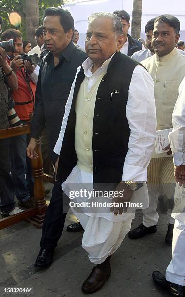 Mulayam Singh Yadav chief of Samajwadi Party and Parliamentary Affairs Minister Kamal Nath after paying homage to Martyrs during a remembrance...