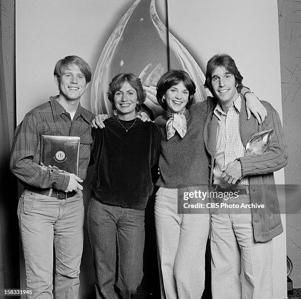 Ron Howard, Penny Marshall, Cindy Williams and Henry Winkler at the 1977 People's Choice Awards. "Happy Days" won for "Favorite Television comedy...