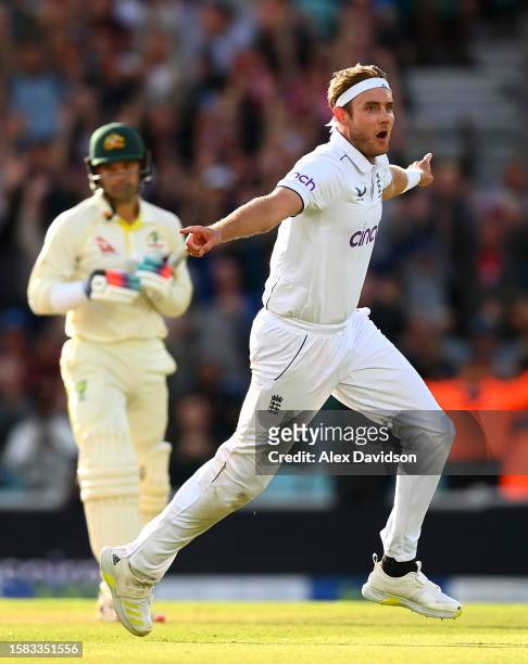 Stuart Broad of England celebrates taking the wicket of Alex Carey of Australia and victory during Day Five of the LV= Insurance Ashes 5th Test...